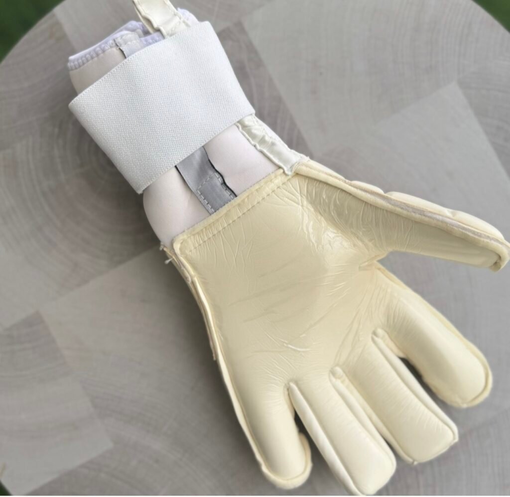 EVO GK GLOVES  WHITE - Image 2